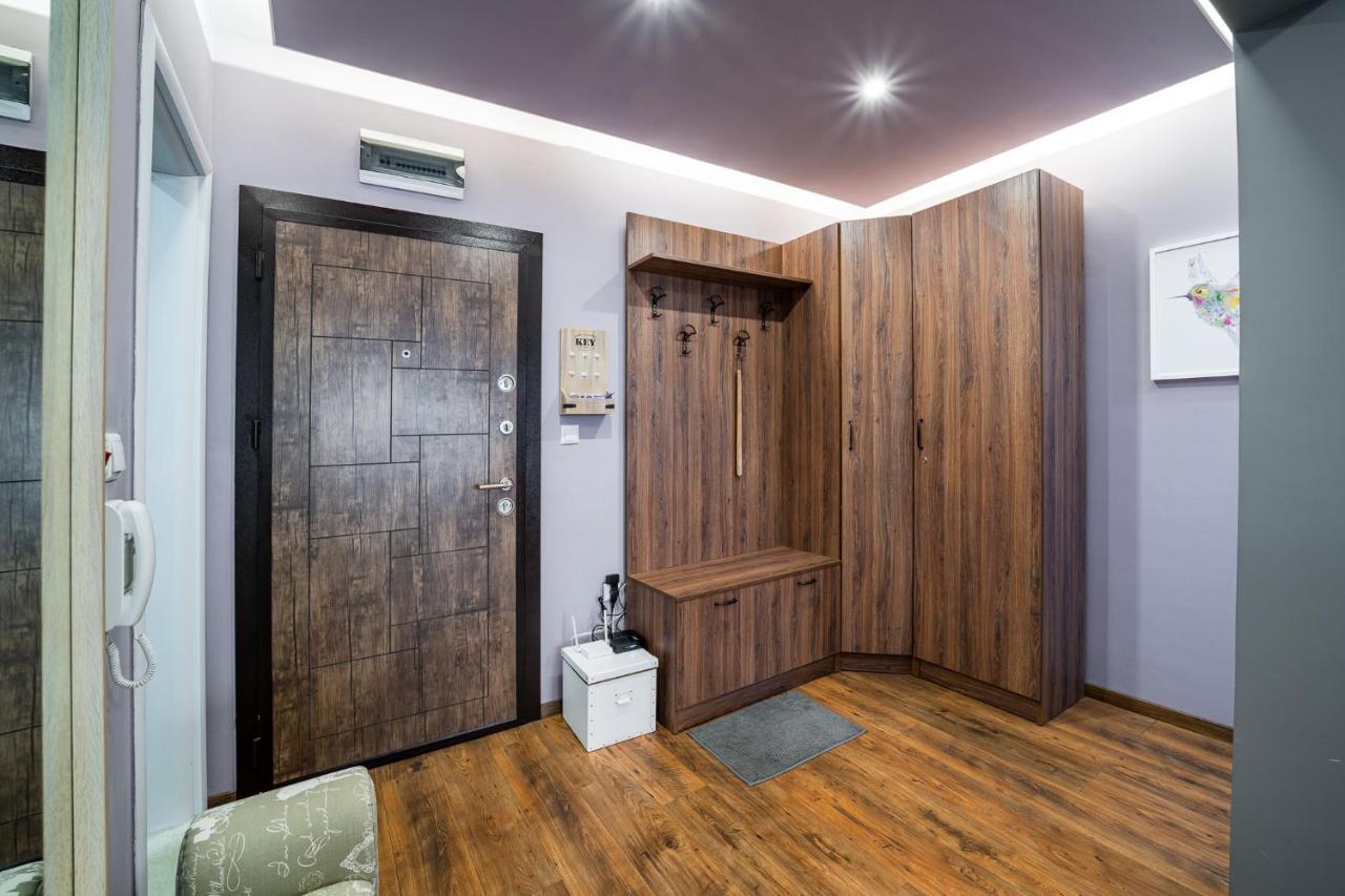 Colibri Central Apartment Varna Luaran gambar