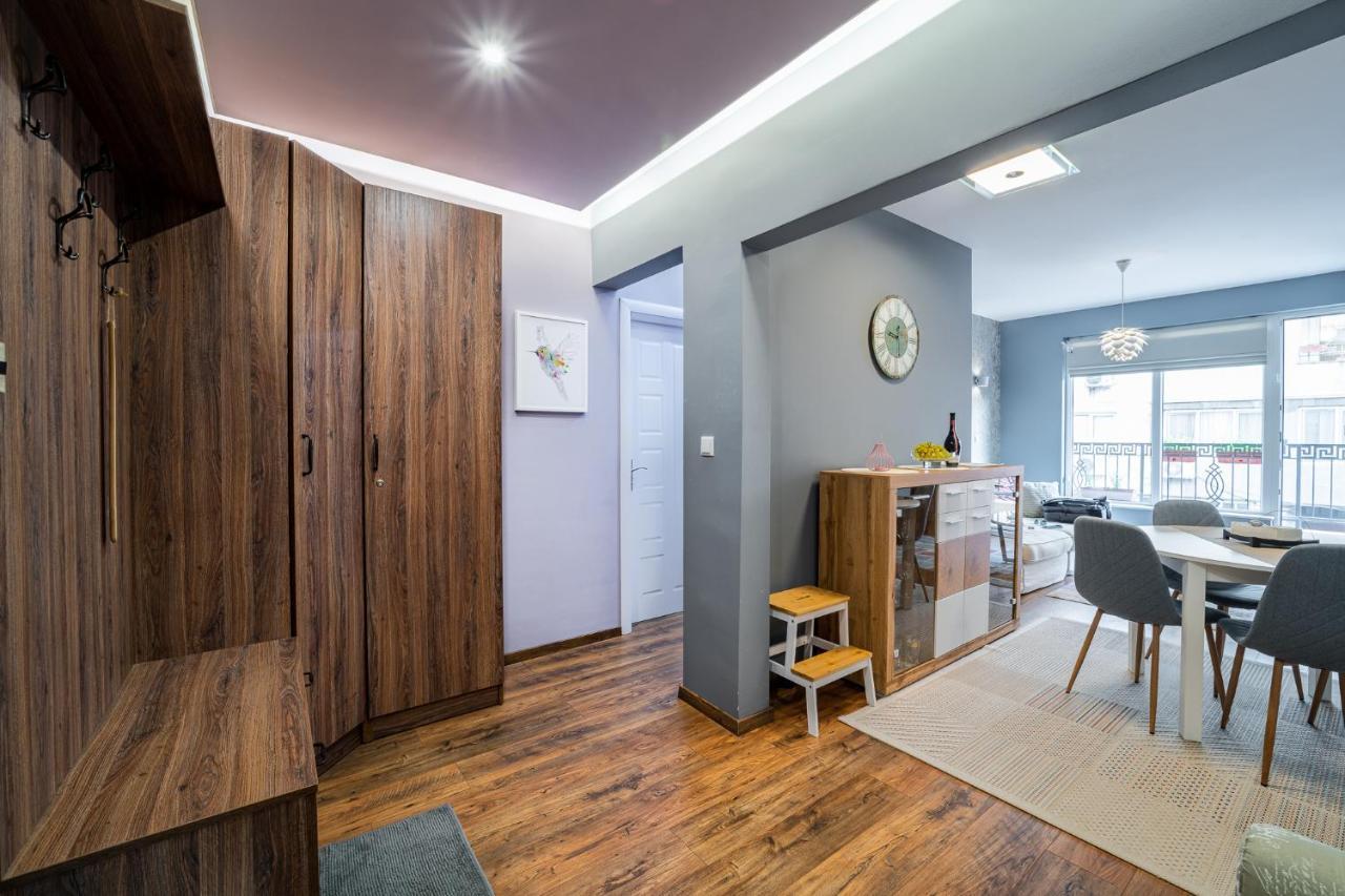 Colibri Central Apartment Varna Luaran gambar