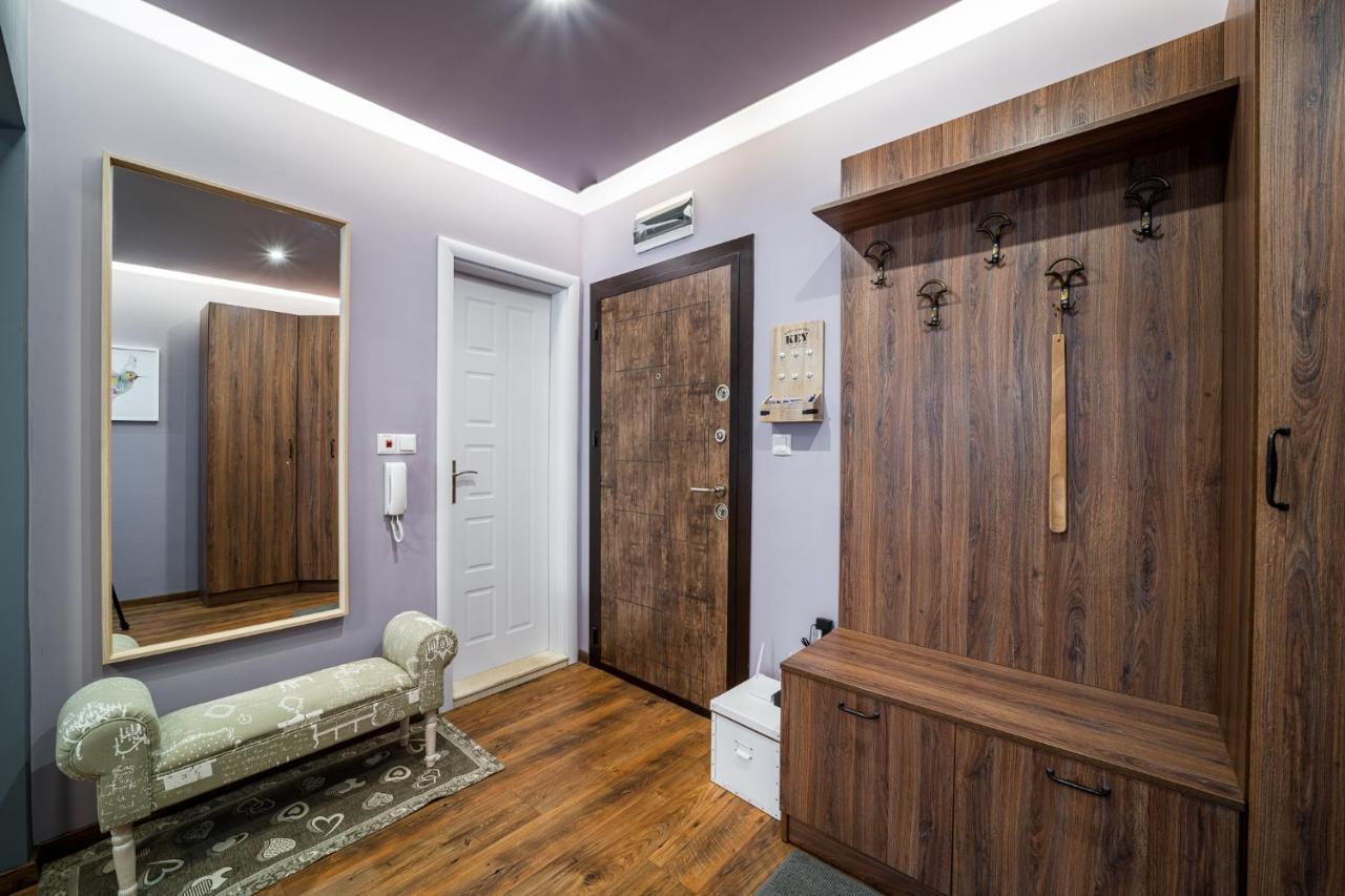 Colibri Central Apartment Varna Luaran gambar